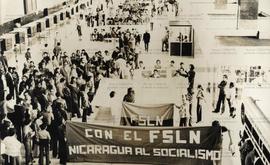 Manifestações de apoio à FSLN ([Nicarágua?], Data desconhecida). / Crédito: Autoria desconhecida/...