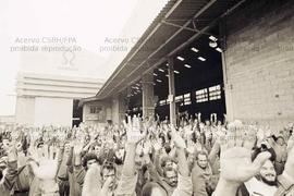 Assembleia dos metalúrgicos da Brosol, Volkswagen, Nordon e Black &amp; Decker, durante a greve (...