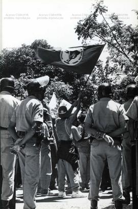 Passeata do MST em Recife nas eleições de 1994 (Recife-PE, 1994) / Crédito: Clóvis Campêlo.