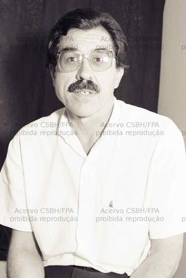 Retrato da candidatura Elói Pietá (PT) nas eleições de 1990 ([Guarulhos-SP?], 1990). Crédito: Ver...