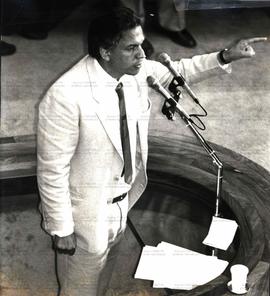 Vladimir Palmeira no Parlamento (Brasília-DF, 22 mar. 1988). / Crédito: Luis Novaes/Agência Folhas.