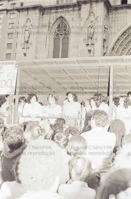 Ato de 8 de Março, Dia Internacional da Mulher, na Praça da Sé (São Paulo-SP, 08 mar. 1985). Créd...