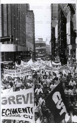Ato em apoio à greve dos bancários (São Paulo-SP, data desconhecida). / Crédito: Autoria desconhe...