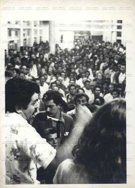 [Assembleia do Sindicato dos Metalúrgicos de São Paulo, na rua do Carmo] (São Paulo-SP, 1978). / Crédito: Ennio Brauns Filho.