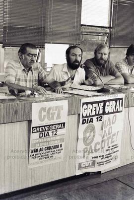 Reunião Intersindical pela Greve Geral (Local desconhecido, dez. 1986). Crédito: Vera Jursys