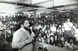 Visita da candidatura “Lula Presidente” nas eleições de 1989 (Vitória-ES,26 abr. 1989). / Crédito: Autoria desconhecida