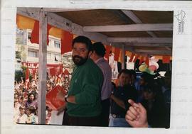Comício da candidatura &quot;Lula Presidente&quot; (PT) nas eleições de 1989 (Santa Maria-RS, 1989). / Crédito: Autoria desconhecida