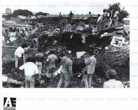 [Aterro ilegal provoca desabamento e morte na favela Vila Barraginha] ([Belo Horizonte-MG], 20 mar. 1992). / Crédito: Vidal Cavalcanti/Agência Estado.