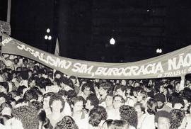 Ato contra a regulamentação do Colégio Eleitoral (São Paulo-SP, 1982). Crédito: Vera Jursys