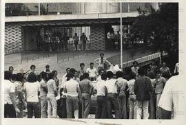 Greve dos metalúrgicos do ABC (São Bernardo do Campo-SP, 13 mar. 1979). ] / Crédito: Autoria desconhecida/Agência Estado.