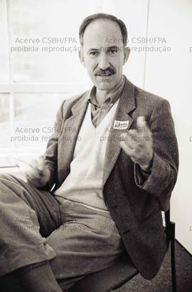 Entrevista concedida por Rui Falcão, presidente do PT, nas eleições de 1994 (Local desconhecido, 1994). Crédito: Vera Jursys