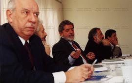 Reunião da candidatura “Lula Presidente” (PT) com a Associassão Brasileira de organizações não-governamentais (ABONG) (São Paulo-SP, 05 jul 2002) / Crédito: Olivio Lamas