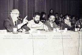 Debate entre candidatos ao governo do Estado de São Paulo, realizado no TUCA (São Paulo-SP, 1982). Crédito: Vera Jursys