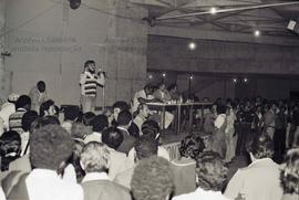Assembleia dos metalúrgicos no Sindicato dos Metalúrgicos de São Paulo (São Paulo-SP, 1982). Crédito: Vera Jursys