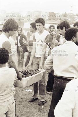 Festa da posse de diretoria do Sindicato dos Metalúrgicos de São Bernardo e Diadema (São Bernardo do Campo-SP, ago. 1984). Crédito: Vera Jursys