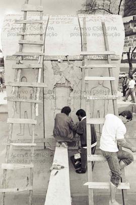Ato de reinauguração do monumento em homenagem aos trabalhadores assassinados na greve da CSN (19...
