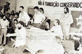 Encontro Estadual do PT-SP (Local desconhecido, 16 dez. 1984) [“Não ao Colégio Eleitoral”]. Crédi...