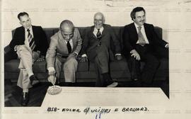 Reunião do General Euler Bentes com Ulysses Guimarães (Brasília-DF, 20 jun. 1978). / Crédito: Nel...