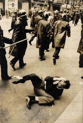 Manifestações de Maio de 1968 na França (Paris-França, mai. 1968). / Crédito: Henri Bureau/Gamma/Coletivo de Paris (DR).