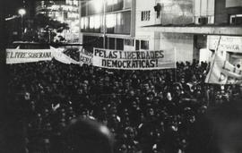 Comício da Frente Nacional pela Redemocratização (FNR) (Belo Horizonte-MG, 6 out. 1978). / Crédit...