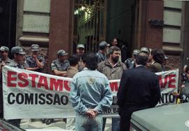 Ato da greve dos  bancários no Centro (São Paulo-SP, 27 set. 1996). Crédito: Vera Jursys