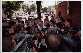Visita de Lula e José Genoino a [abrigo de menor carente?] nas eleições de 2002 (São Paulo-SP, 20...