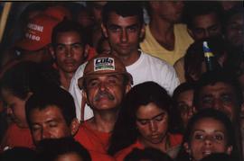 Comício da candidatura &quot;Lula Presidente&quot; (PT) nas eleições de 2002 (Caruaru-PE, 2002) / Crédito: Autoria desconhecida