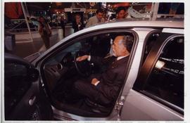 Visita de José Genoino (PT) à Feira de Automóveis do Anhembi (São Paulo-SP, 2002) / Crédito: Cesa...