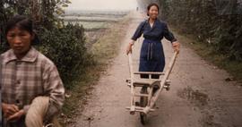 Cotidiano de trabalhadoras rurais (China, data desconhecida). / Crédito: Marícia Andrade.