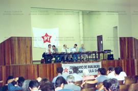 Seminário de avaliação, promovido pela candidatura “Lula Presidente” (PT) no Colégio Caetano de Campos, nas eleições de 1994, (São Paulo-SP, 1994). / Crédito: Autoria desconhecida