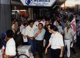 Caminhada da candidatura Valdi Camárcio Prefeito (PT) nas eleições de 1996 (Goiânia-GO, 12 jun. 1996). / Crédito: Lailson Damásio