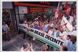 Passeata da candidatura &quot;Lula Presidente&quot; (PT) pelo centro da cidade nas eleições de 20...