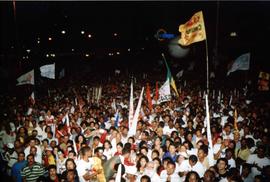 Comício da candidatura &quot;Lula Presidente&quot; (PT) nas eleições de 2002 (Salvador-BA, 2002) / Crédito: Autoria desconhecida