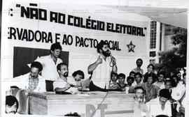 Ato contra a formação do Colégio Eleitoral (Local desconhecido, [1984-1985?]). / Crédito: Vera Ju...