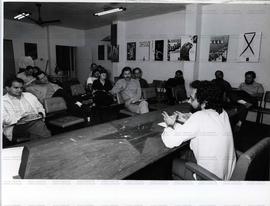 Reunião do Conselho Editorial da revista Teoria e Debate (São Paulo-SP, 4 jun. 1990). / Crédito: ...