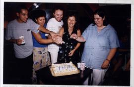 Festa em comemoração ao aniversário de funcionários do PT no mês de Janeiro, na sede do Diretório Nacional (São Paulo-SP, jan. 1999). / Crédito: Autoria desconhecida