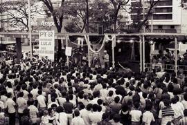 Ato da candidatura “Lula governador” (PT) nas eleições de 1982 (Campinas-SP, ago. 1982). Crédito: Vera Jursys