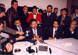 Visita à ADVB promovida pela candidatura “Lula Presidente” (PT) nas eleições de 1994 (Porto Alegre-RS, 10 jul. 1994). / Crédito: Autoria desconhecida