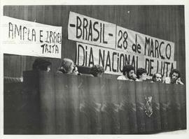 Ato de luta pela Anistia realizado no Dia Nacional Protesto (Porto Alegre-RS, 28 mar. 1978).  / Crédito: Gerson Schirmer.