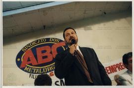 Ato da Campanha pelo Emprego do Sindicato dos Metalúrgicos do ABC ([São Bernardo do Campo-SP], 6 nov. 1997). / Crédito: Roberto Parizotti