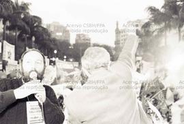 Comício de arrancada da candidatura “Plínio governador” (PT), na Praça da Sé, nas eleições de 1990 (São Paulo-SP, 05 ago. 1990). Crédito: Vera Jursys
