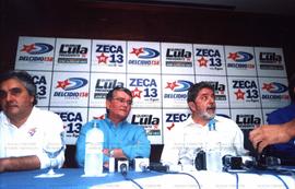 Atividade da candidatura &quot;Lula Presidente&quot; (PT) nas eleições de 2002 (Mato Grosso do Sul, 2002) / Crédito: Autoria desconhecida