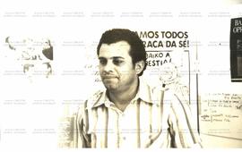 Retrato de Antônio Flores em evento não identificado ([São Paulo-SP?], Data desconhecida). / Crédito: Autoria desconhecida.