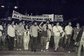 Ato contra a condenação dos sindicalistas do ABC pela LSN (São Paulo-SP, 1981). Crédito: Vera Jursys