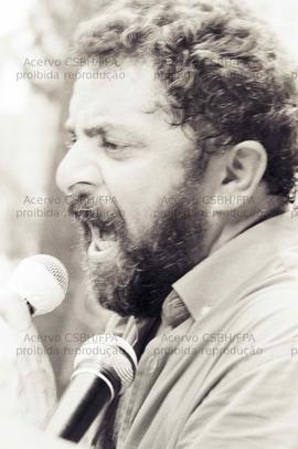Caminhada e comício da candidatura “Lula Presidente” (PT) na Praça da Sé, nas eleições de 1989 (São Paulo-SP, nov. 1989). Crédito: Vera Jursys