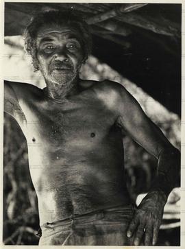 Retrato de trabalhador rural não identificado (Joinville-SC, Data desconhecida).  / Crédito: Carlos Ruggi.