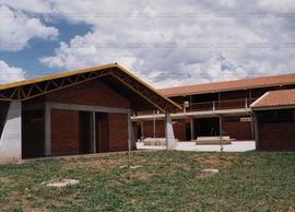 Construção de Escola Padrão pela Prefeitura de Goiânia (PT) na gestão do PT (Goiânia-GO, Data desconhecida). / Crédito: Autoria desconhecida