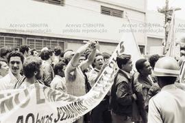 Greve Geral e Campanha salarial unificada (São Paulo-SP, 06 nov. 1985). Crédito: Vera Jursys