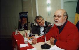 Atividade da campanha Lula presidente nas eleições de 2002 (São Paulo, 2002). / Crédito: Autoria ...