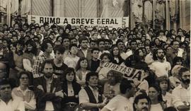 Comício pela Diretas realizado na Praça da Sé (São Paulo-SP, [1984?]). / Crédito: Cibele Aragão